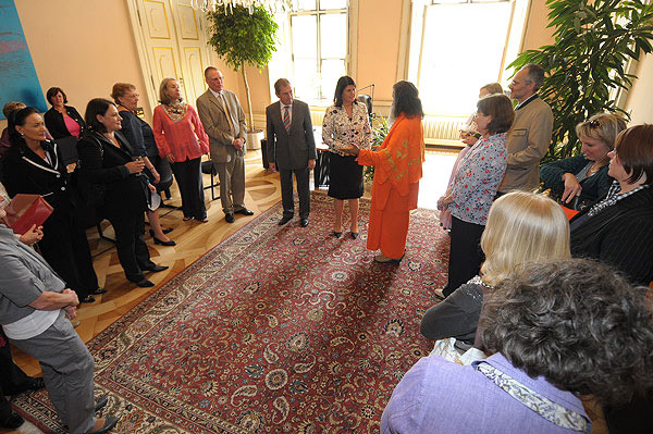 His Holiness Swamiji honoured by the Governor of the Federal Province Salzburg, and the Mayor of the City of Salzburg, Austria